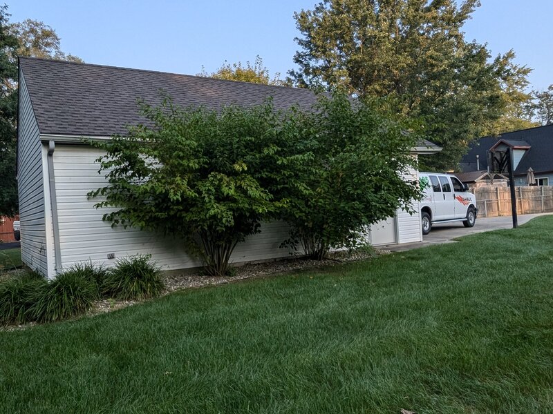 Lawn care service in Farmington MI